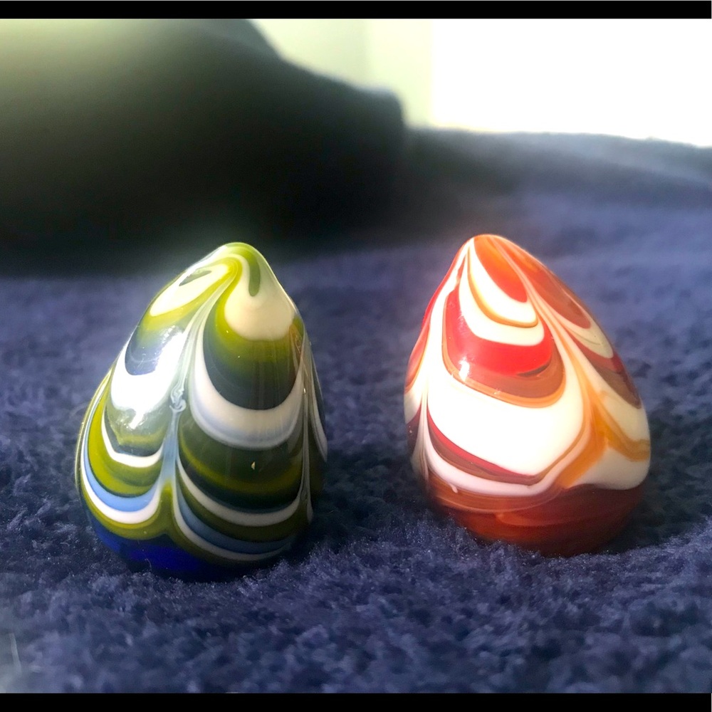 💘Mesmerizing swirls. Two hand-blown glass eggs 🧿🌀